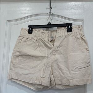 Women's Cream Shorts